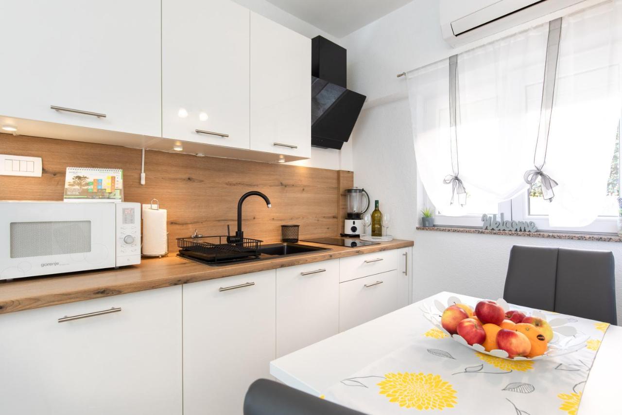 Apartman Ruza Krk Town Exterior foto