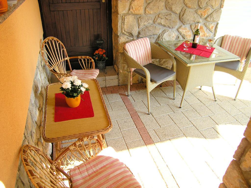 Apartman Ruza Krk Town Exterior foto